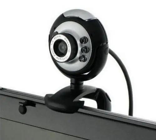 How to connect a webcam to a PC