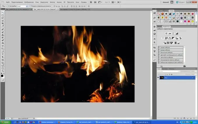 Comment superposer un calque dans Photoshop