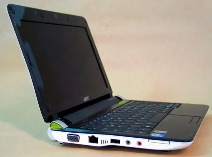 Kami membongkar Acer Aspire One