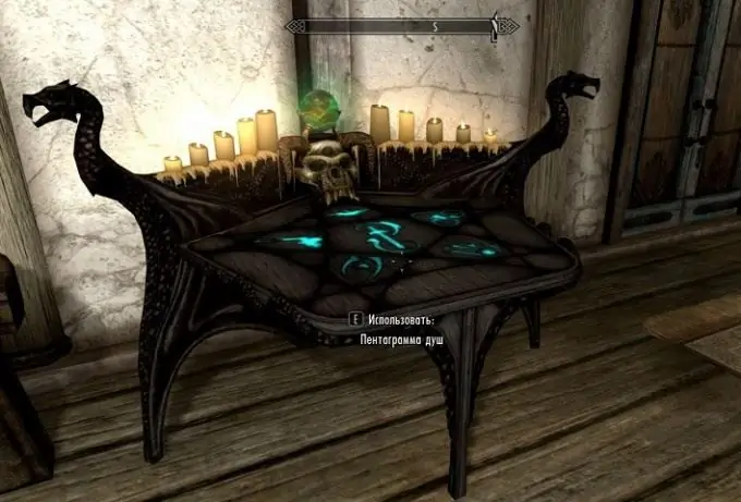 Skyrim'de silahlar nasıl büyülenir