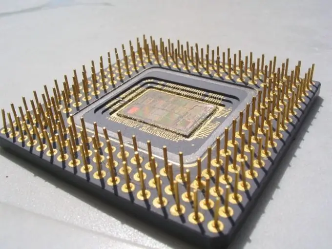 Cómo reducir el voltaje de la CPU