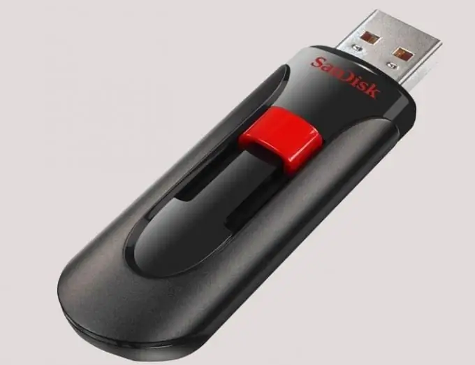 როგორ გავაკეთოთ ჩამტვირთავი Windows Flash Drive