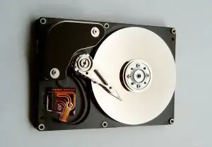 Ako odstrániť lokálny disk