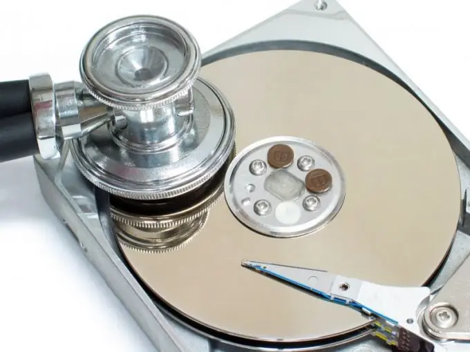 Komanda xəttindən istifadə edərək disk necə formatlanır