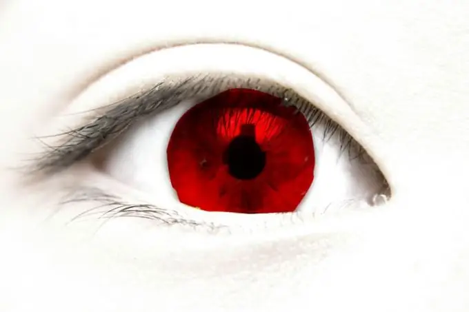 Comment faire des yeux rouges dans Photoshop