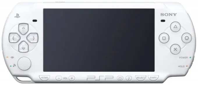 Jinsi ya kubadilisha firmware ya PSP