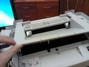 כיצד לפרק מדפסת HP LaserJet M1120