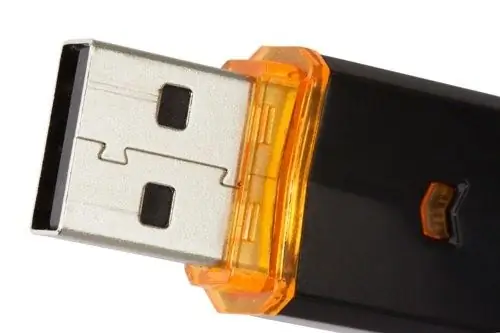 Cara menghapus kata sandi dari flash drive