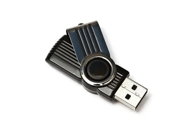 Cara menulis maklumat ke pemacu denyar USB