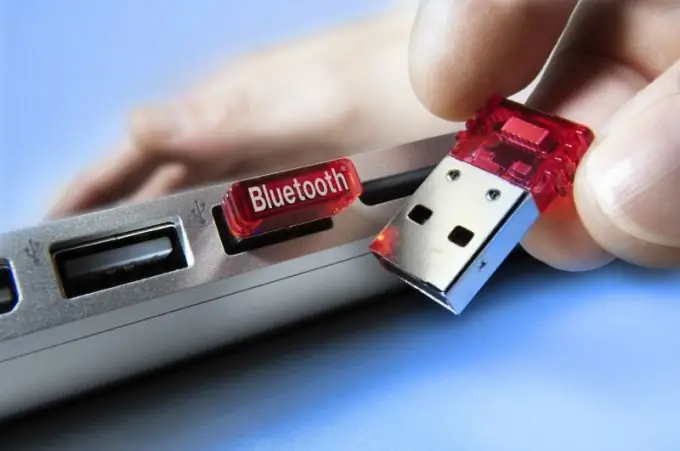 Paano makahanap ng Bluetooth sa computer