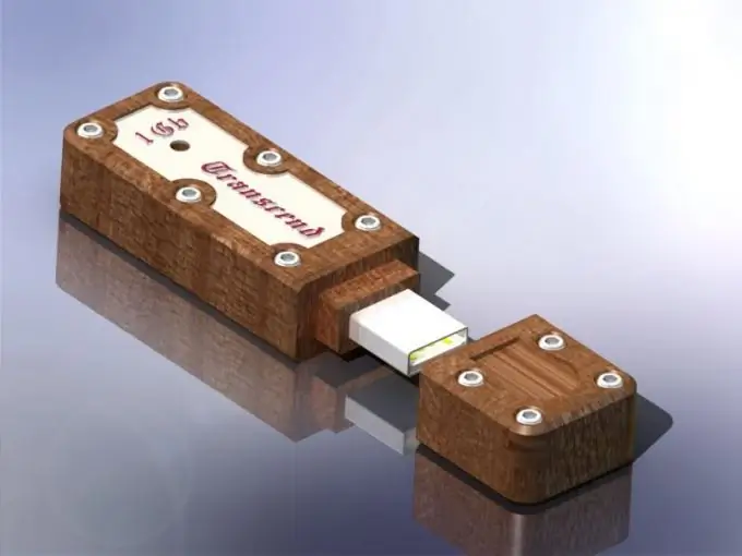 Kaip padidinti "flash drive" greitį