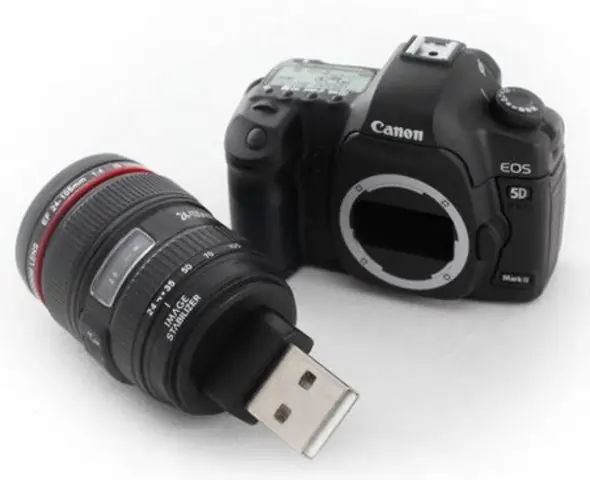 Come accendere un'unità flash USB