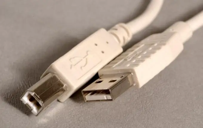 Kā uzstādīt printeri, izmantojot USB