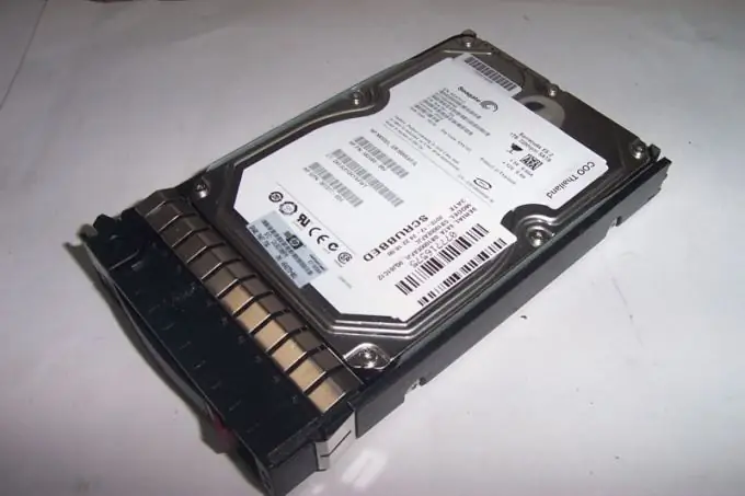 Yuav ua li cas los tsim cov kev faib ntim hauv lub hard drive