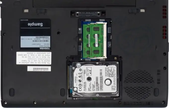 How to replace a hard drive in a laptop