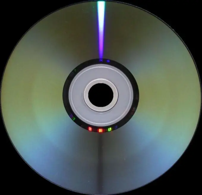 Bir kompüterdən bir disk necə çıxarılır